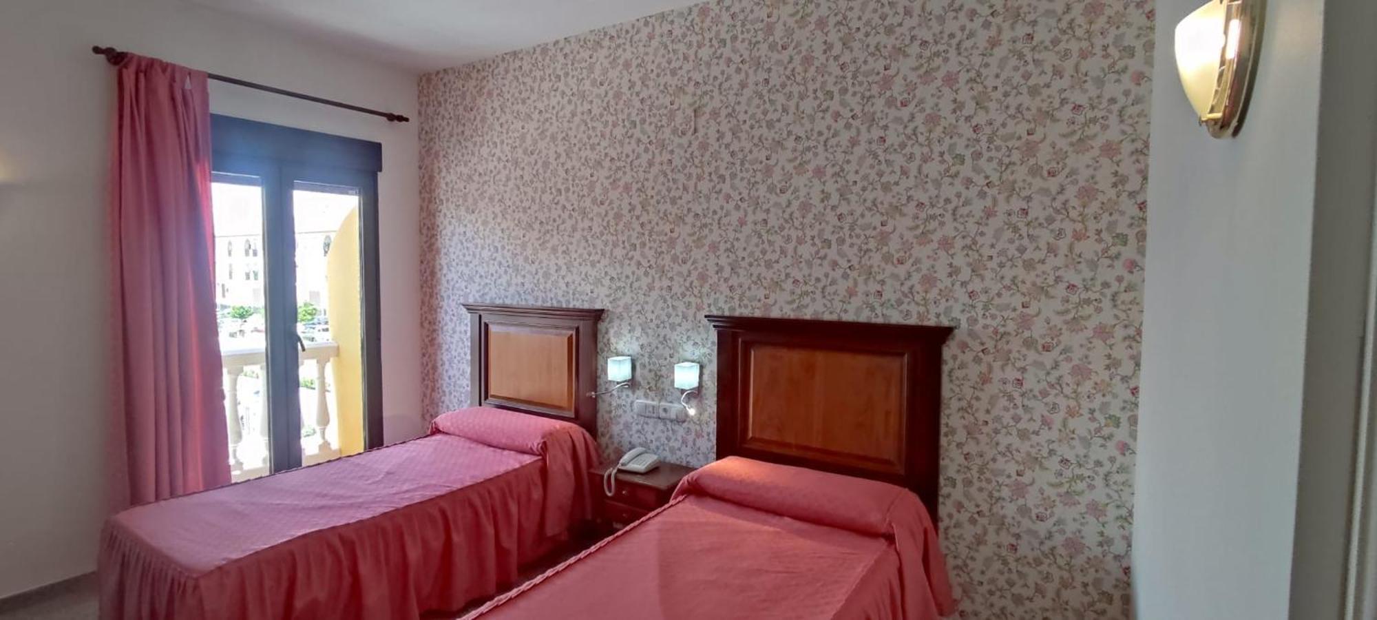 Hotel El Doncel Atarfe Kültér fotó