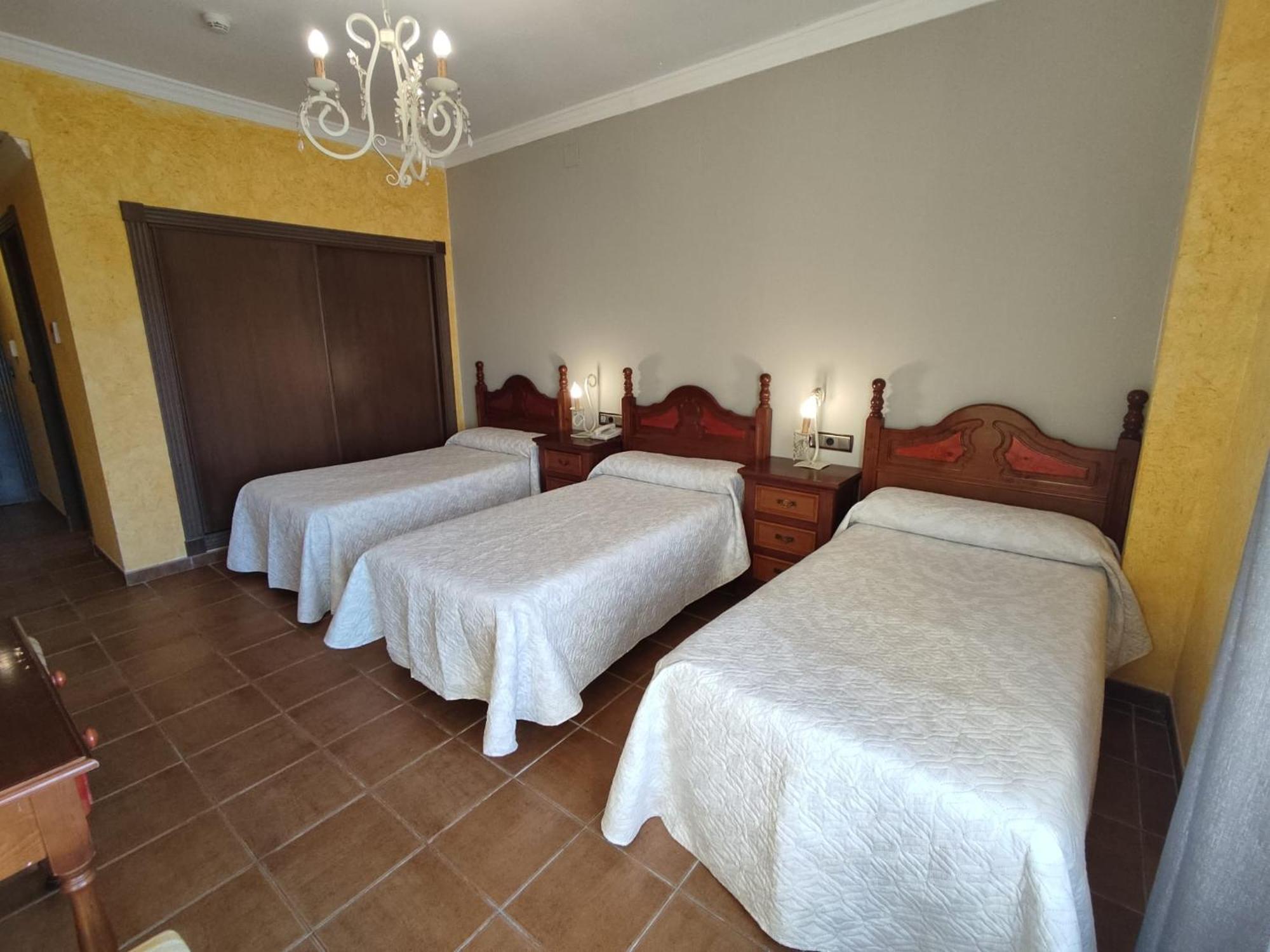 Hotel El Doncel Atarfe Kültér fotó