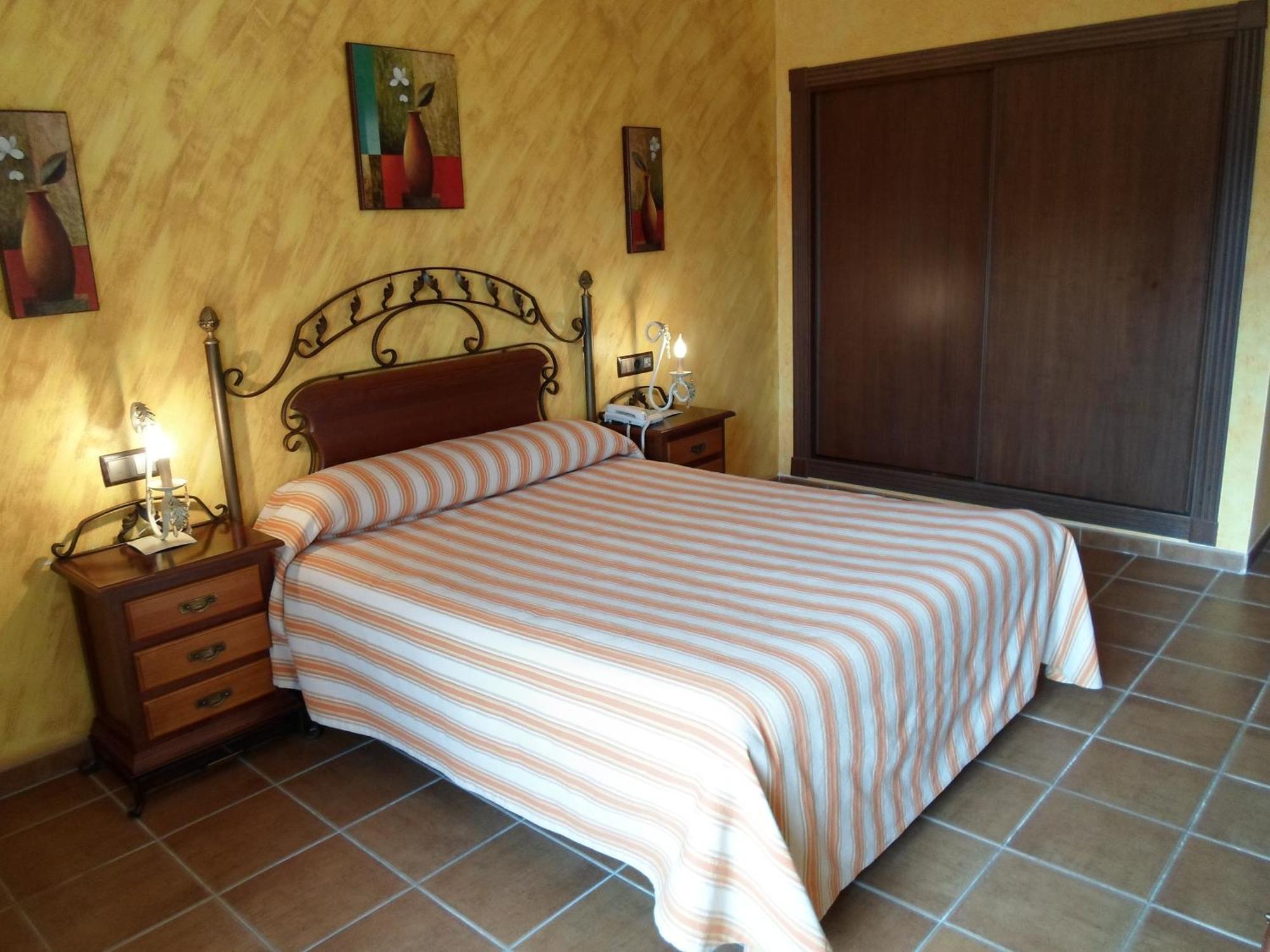 Hotel El Doncel Atarfe Szoba fotó