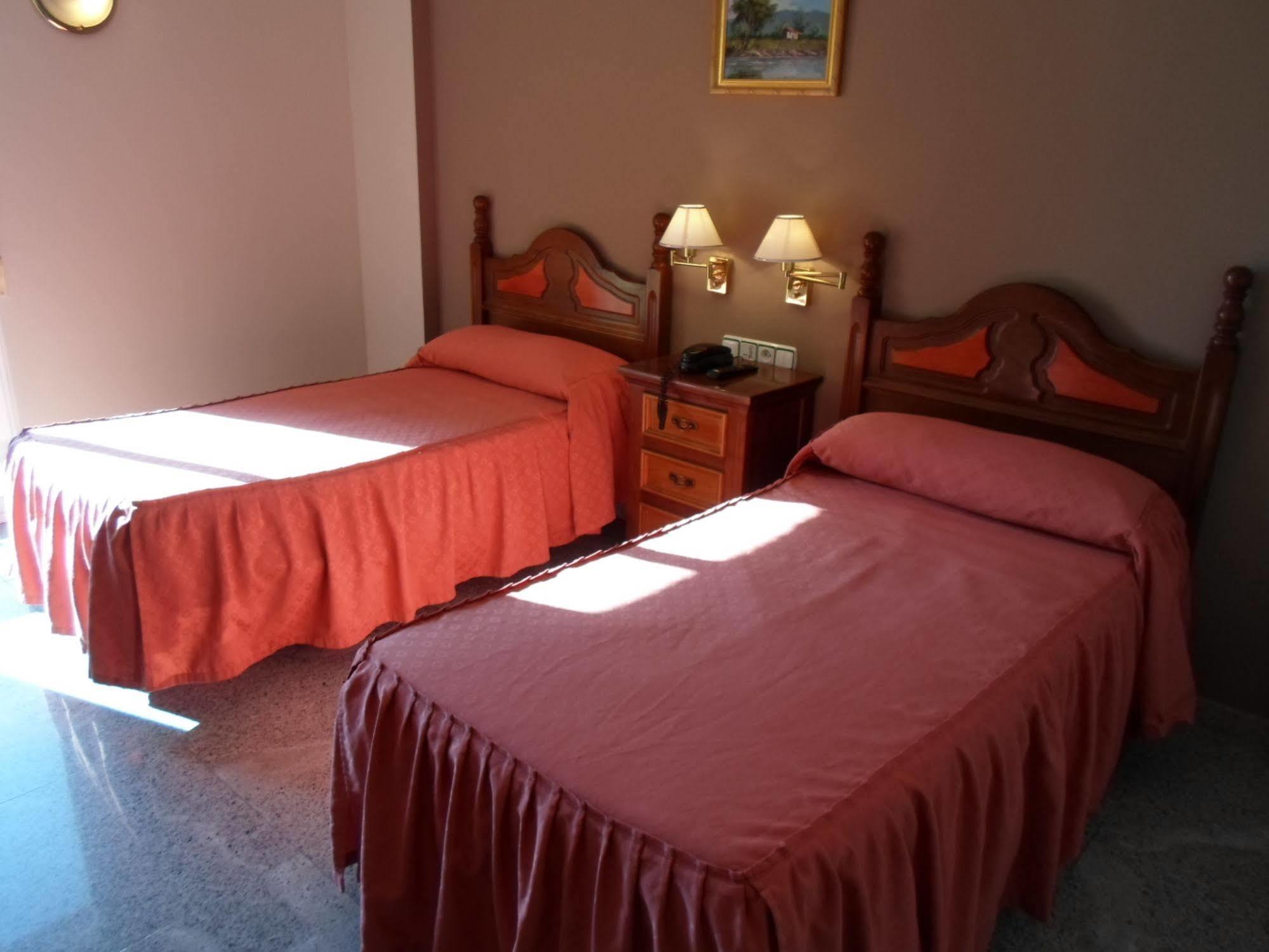 Hotel El Doncel Atarfe Kültér fotó